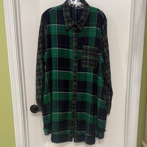 Umgee Green and Black Plaid Button-Down Shirt